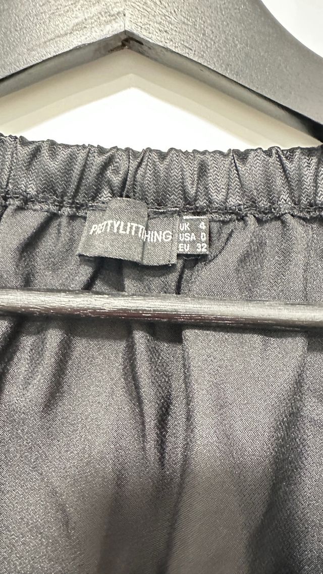 Top negro satinado talla S