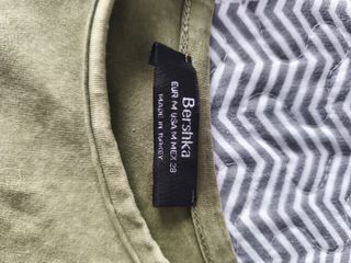 Vestido Bershka verde oliva