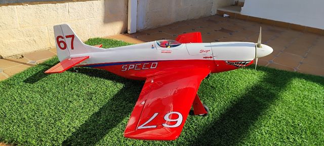 Aviones RC: STREGA - ¡Sin usar!
