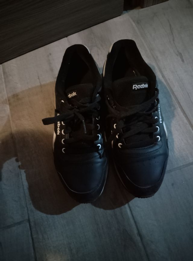 Reebok - Scarpe nere pelle