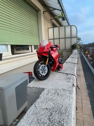 Lego Ducati Panigale V4