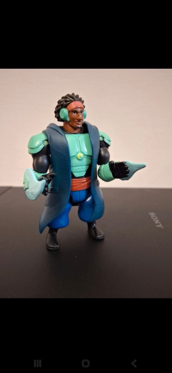 2 statuette serie Big Hero 6