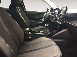 Peugeot 2008 1.2 PureTech 100 Allure Pack