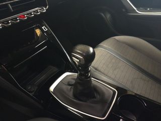 Peugeot 2008 1.2 PureTech 100 Allure Pack