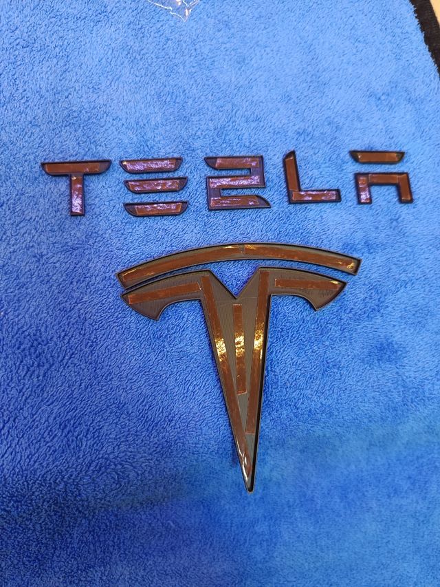 Servicio Instalacion Adhesivo Emblemas