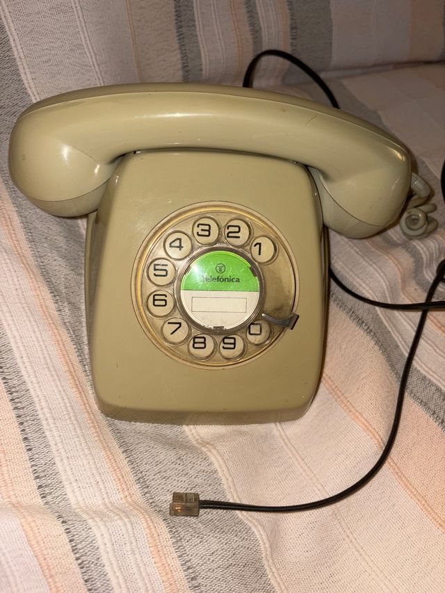 Teléfono antiguo Telefónica beige