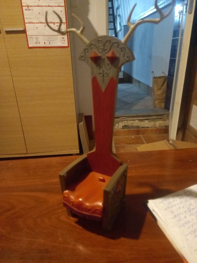 Trono Ciervo Decorativo
