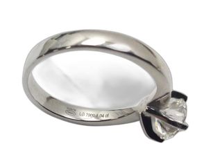 sortija oro 18k con diamante de laboratorio