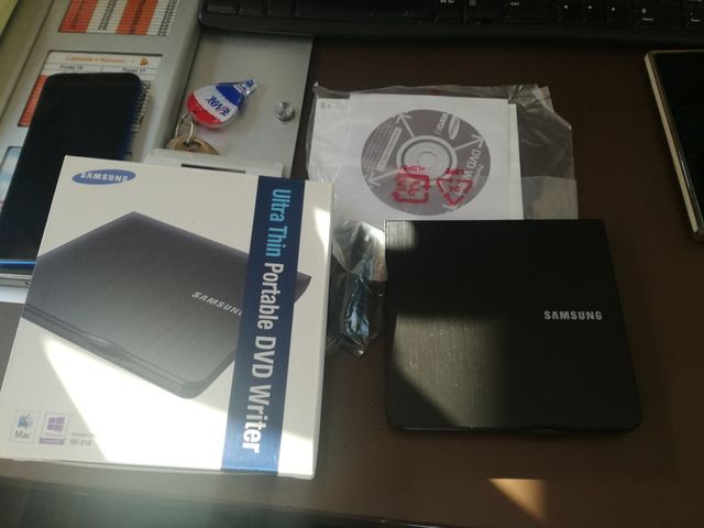 Grabadora DVD Portátil Samsung Ultra Delgada