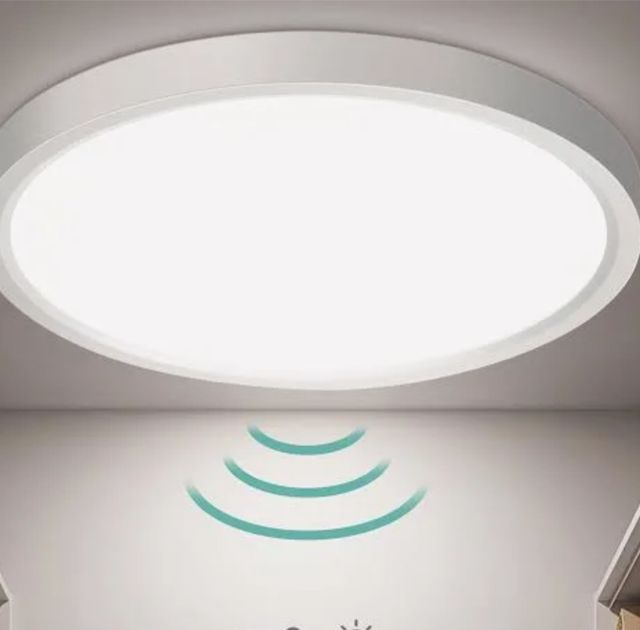 Foco LED redondo con sensor de movimiento