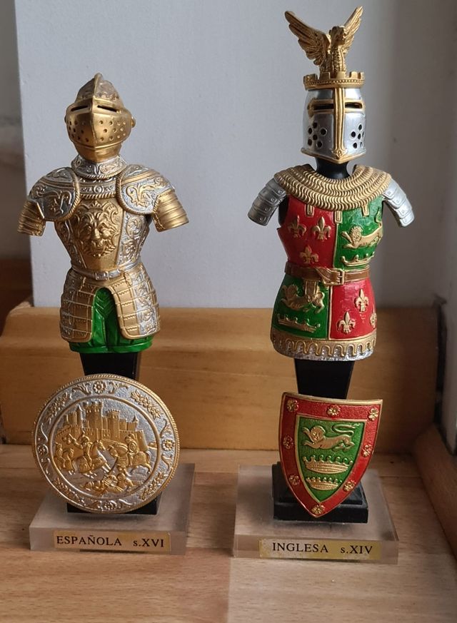 4 figuras Armaduras Históricas