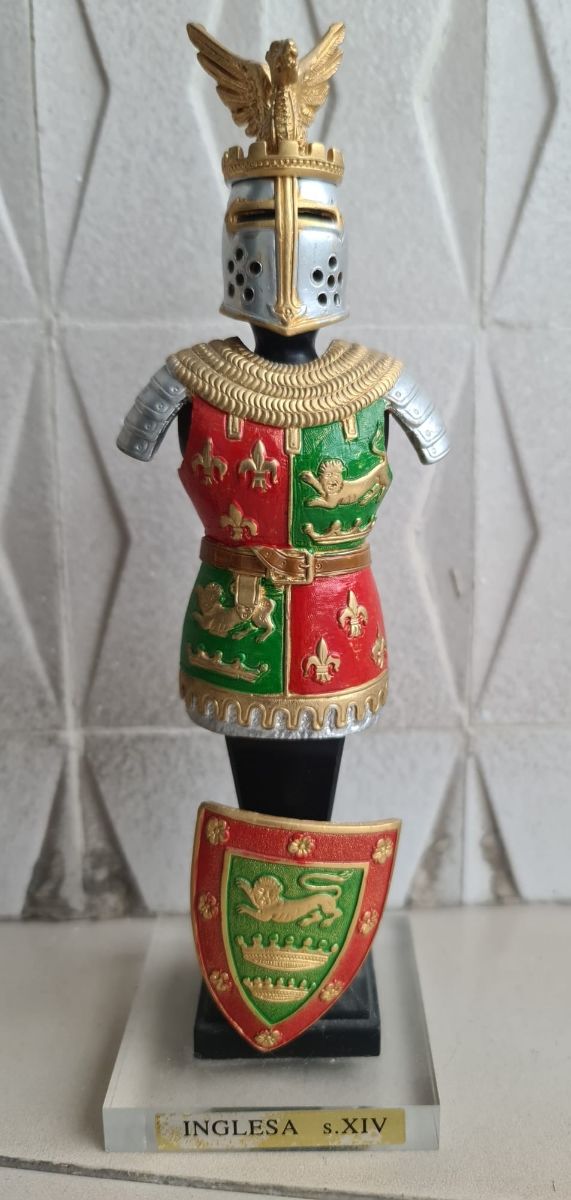 4 figuras Armaduras Históricas