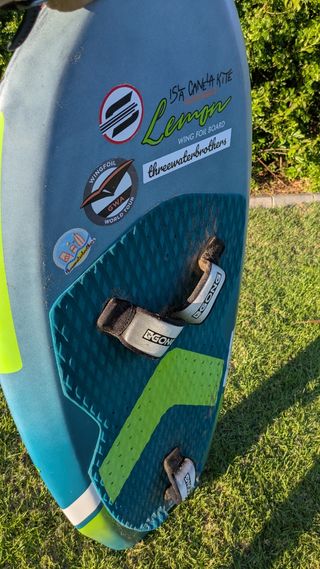 Tabla Wing Foil Gong Lemon 80L de segunda mano por 250 EUR en