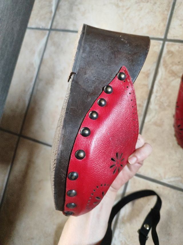 Zuecos rojos Mustang - Talla única