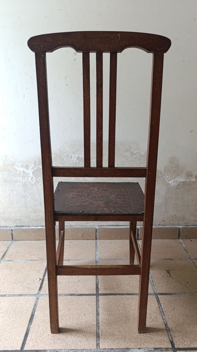 2 Sillas Antiguas de Madera