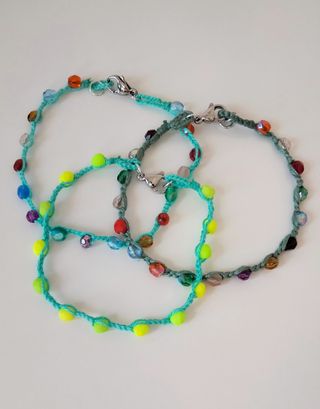 Bracciale macramè con cristalli 