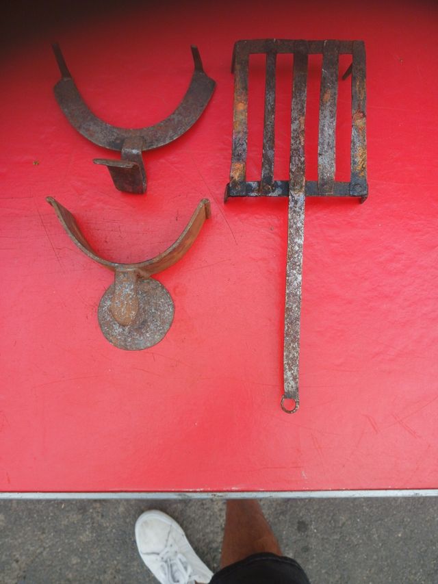 Antiguos hierros para chimenea