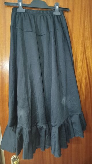 Falda negra flamenco
