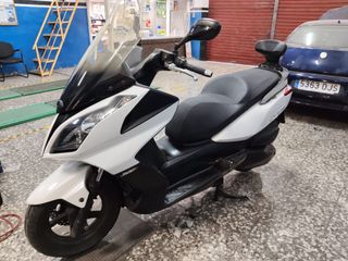 Kymco Super Dink 300 