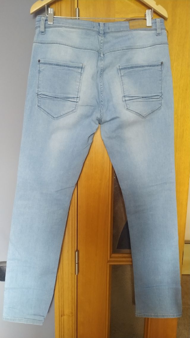 Jeans Bershka Hombre - Talla 44