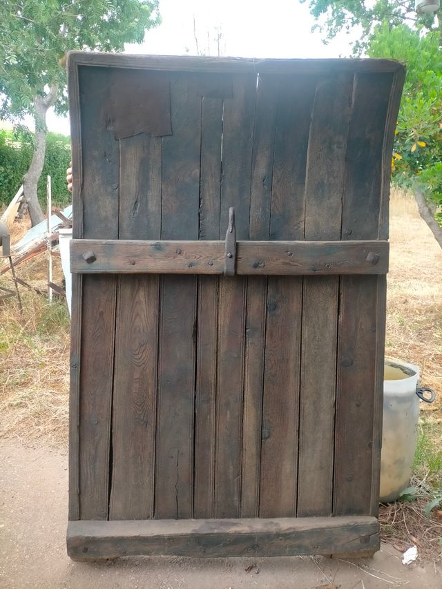 Trillo antiguo de madera