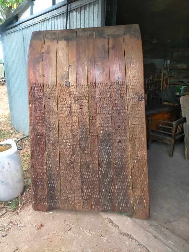 Trillo antiguo de madera