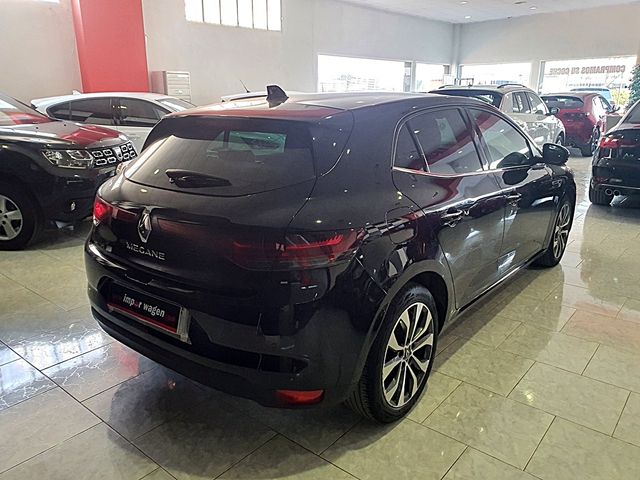 Renault Megane 140cv, carplay, 6 vel, navegador..