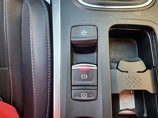 Renault Megane 140cv, carplay, 6 vel, navegador..