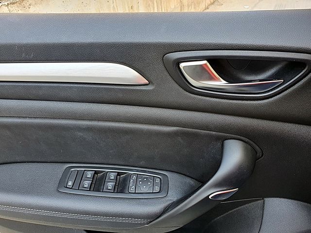 Renault Megane 140cv, carplay, 6 vel, navegador..