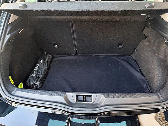 Renault Megane 140cv, carplay, 6 vel, navegador..