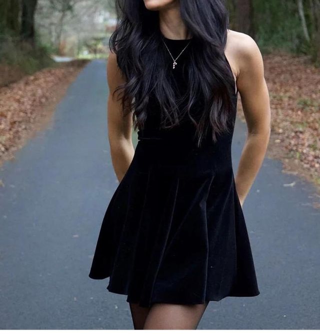 Vestido terciopelo  - Talla S
Nuevo 