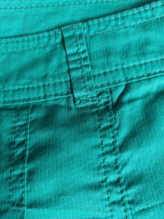 Bermuda Verde algodón