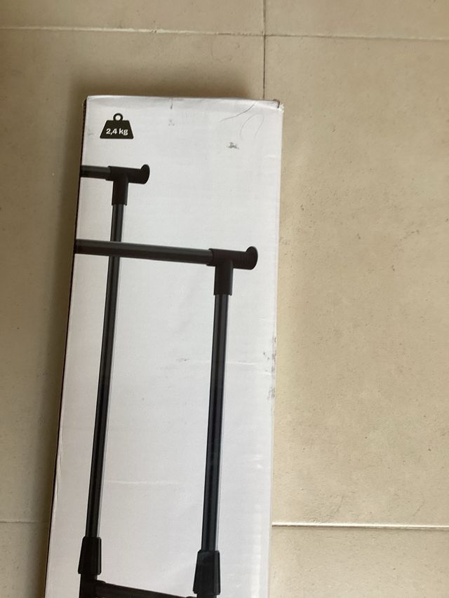 Perchero Doble Negro - 74x42x167cm