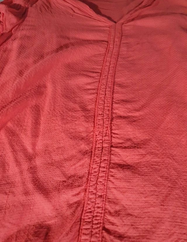 Blusa sin mangas cuello pico coral / fucsia tS