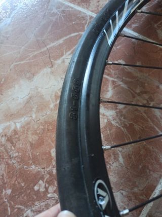 Rueda trasera bici carretera