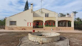Chalet en venta en Algorós - El Derramador en Elche