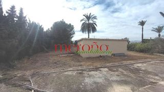 Chalet en venta en Algorós - El Derramador en Elche