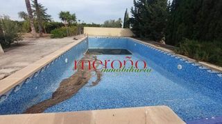 Chalet en venta en Algorós - El Derramador en Elche