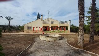 Chalet en venta en Algorós - El Derramador en Elche