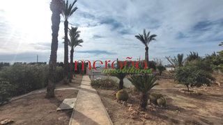 Chalet en venta en Algorós - El Derramador en Elche