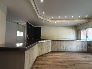 Local comercial en venta en Fontarrón en Madrid