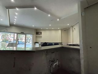 Local comercial en venta en Fontarrón en Madrid