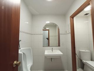 Local comercial en venta en Fontarrón en Madrid