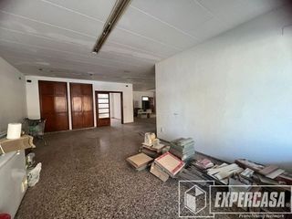 Local comercial en venta en Benifaió