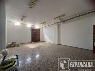 Local comercial en venta en Benifaió