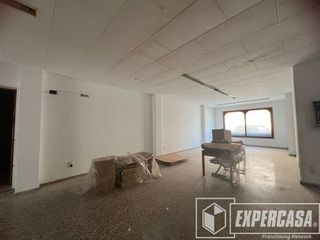 Local comercial en venta en Benifaió
