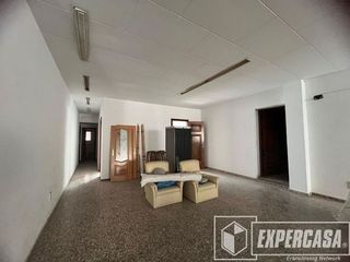 Local comercial en venta en Benifaió