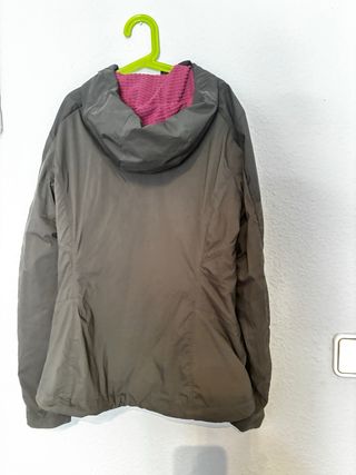 Chaqueta Decathlon verde oliva mujer