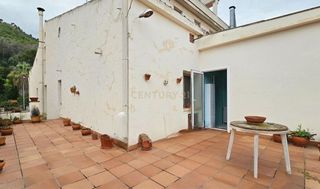 Casa adosada en venta en Cervelló