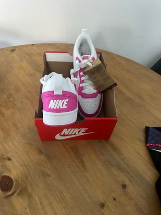 Zapatillas Nike niña rosa-blancas